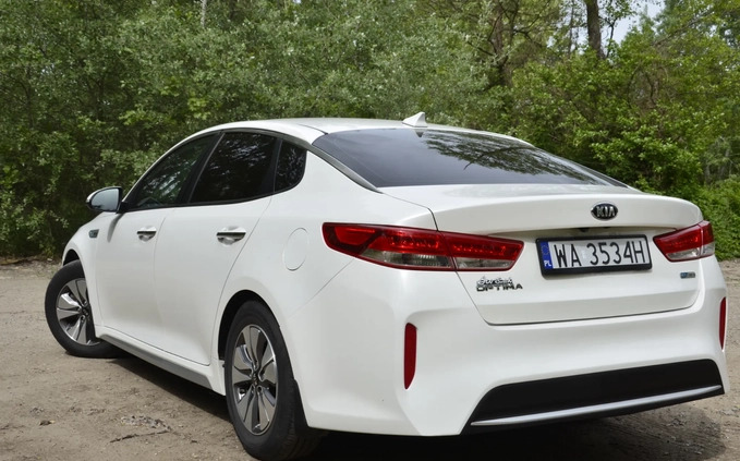 Kia Optima cena 66500 przebieg: 112800, rok produkcji 2017 z Warszawa małe 301